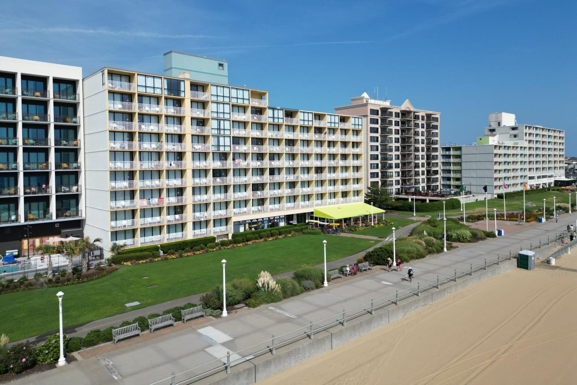 Four Points by Sheraton Virginia Beach Oceanfront property views in Virginia Beach, VA — gallery photo 3