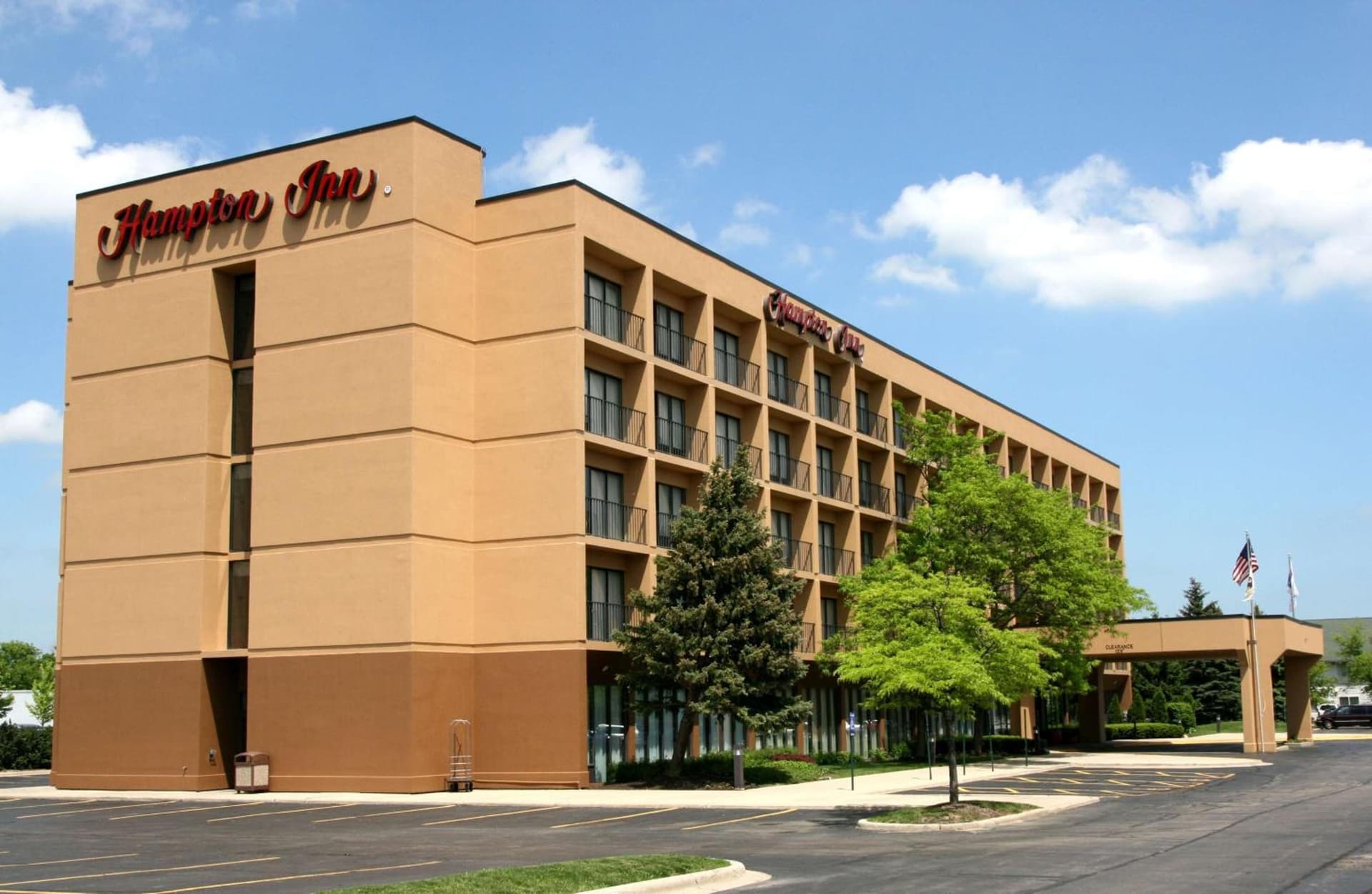 Hampton Inn Chicago-Gurnee featured exterior or lobby in Gurnee, IL — similar hotel