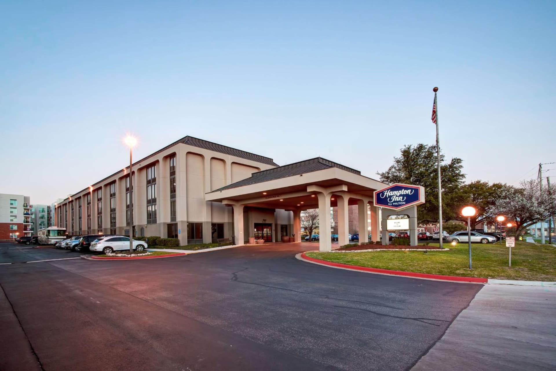 Hampton Inn College Station-Near Texas A&M University featured exterior or lobby in College Station, TX — similar hotel