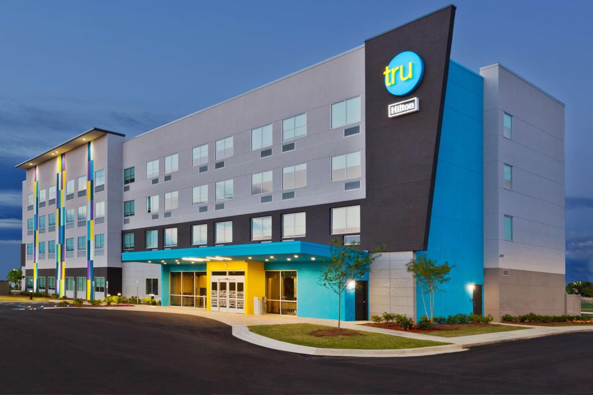 Tru by Hilton Auburn featured exterior or lobby in Auburn, AL — similar hotel