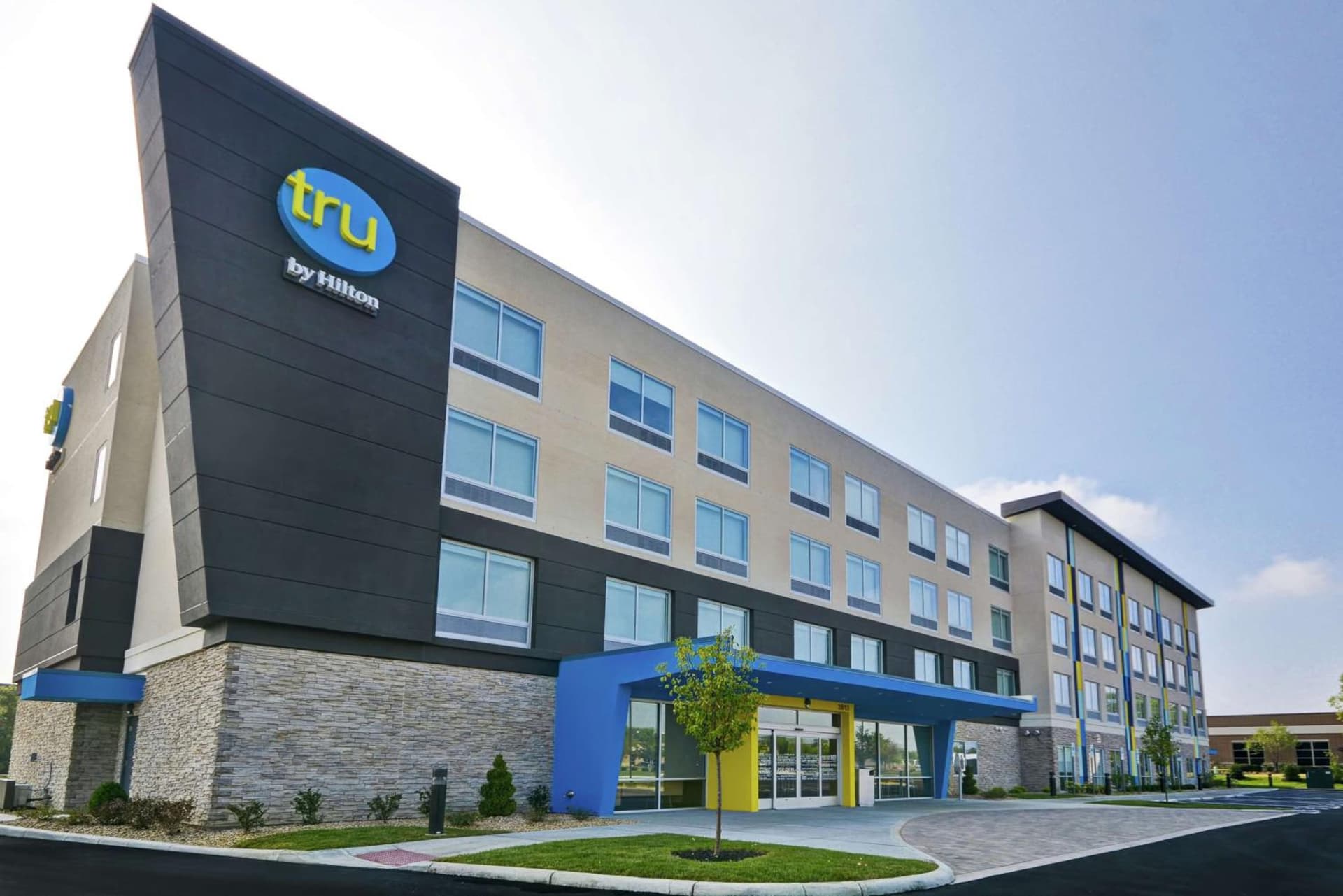 Tru By Hilton Beavercreek Dayton featured exterior or lobby in Fairborn, OH — similar hotel
