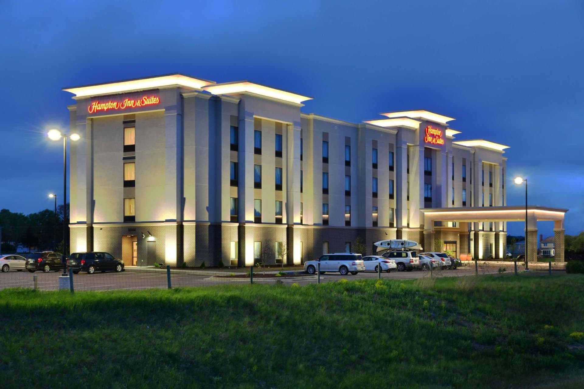 Hampton Inn & Suites Chippewa Falls featured exterior or lobby in Chippewa Falls, WI — similar hotel