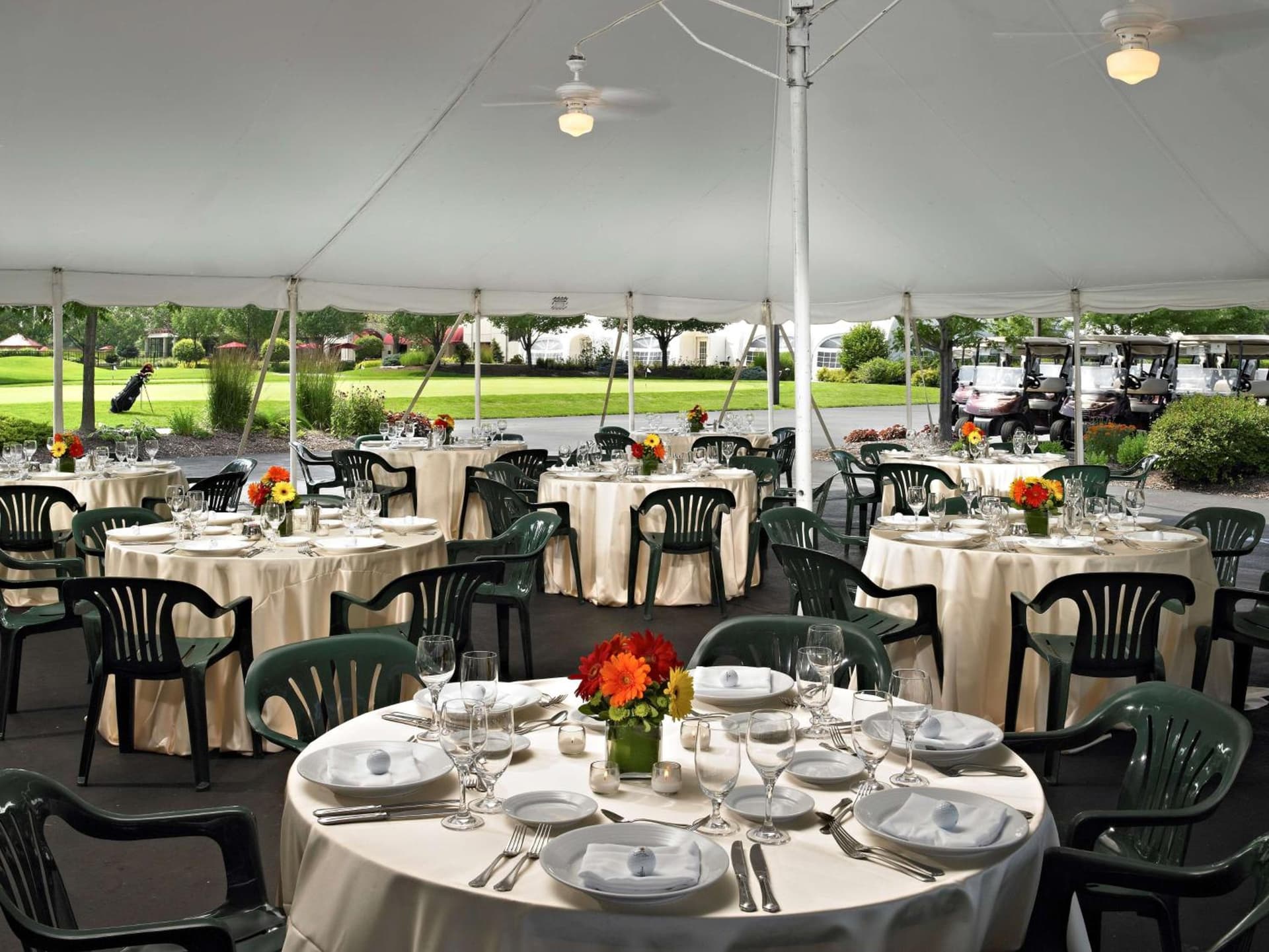 Hilton Chicago Oak Brook Hills Resort & Conference Center gallery photo in Oak Brook, IL — image 40