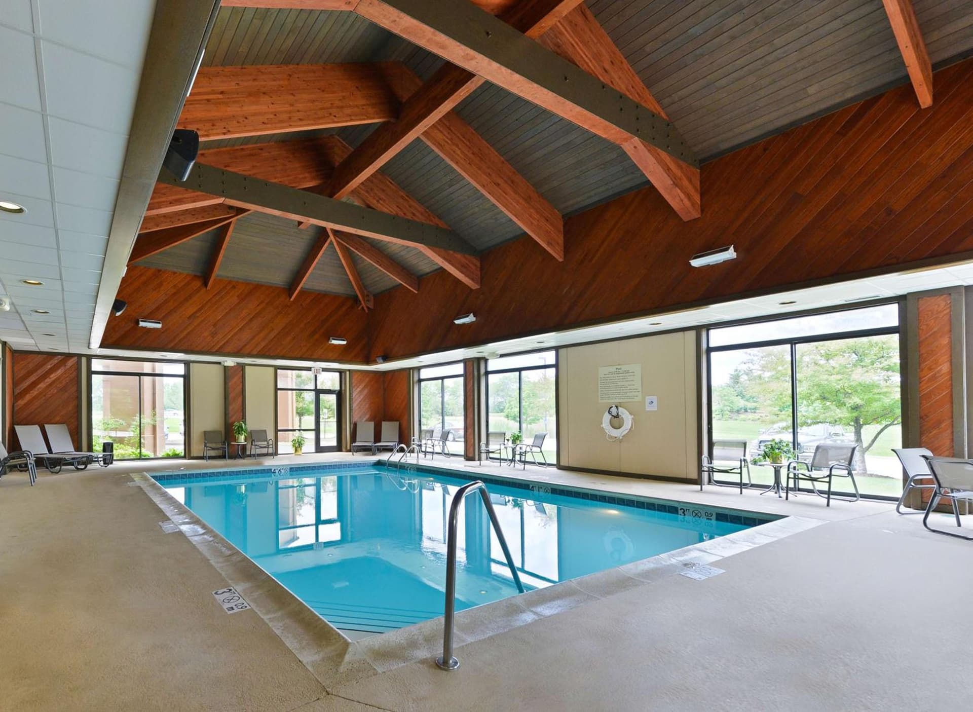 Hampton Inn Chicago-Carol Stream gallery photo in Carol Stream, IL — image 14