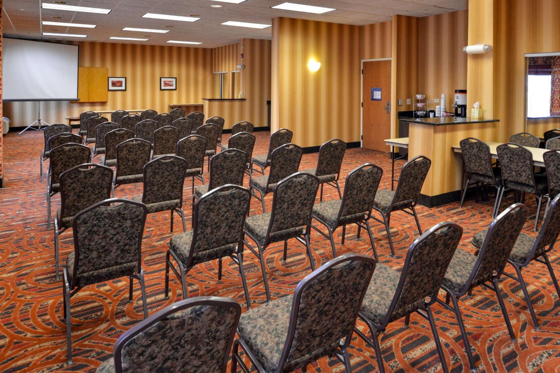 Hampton Inn Chicago-Carol Stream gallery photo in Carol Stream, IL — image 10