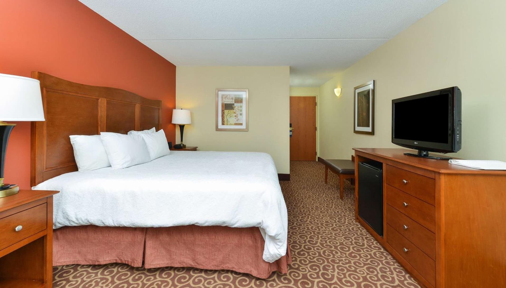 Hampton Inn Chicago-Carol Stream property views in Carol Stream, IL — gallery photo 3