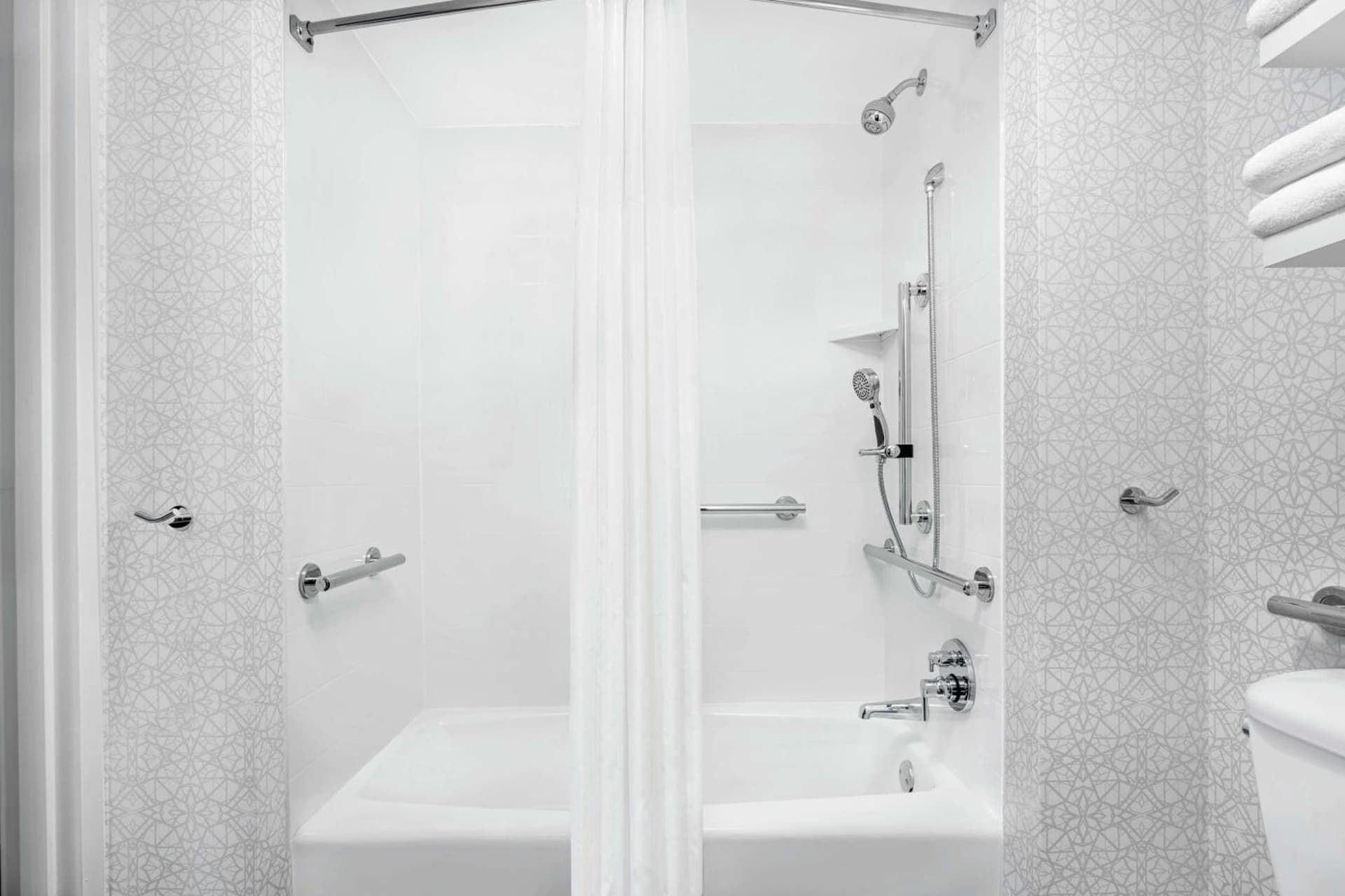 Hampton Inn & Suites Chicago-Downtown gallery photo in Chicago, IL — image 11