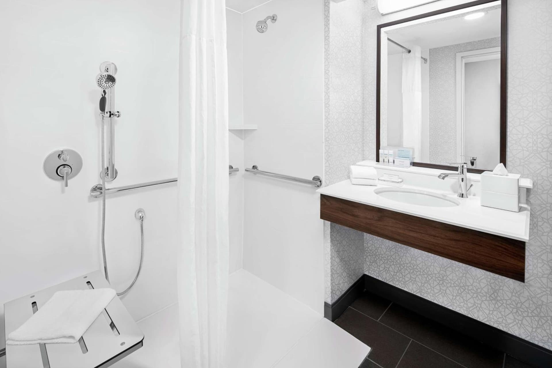Hampton Inn & Suites Chicago-Downtown gallery photo in Chicago, IL — image 41