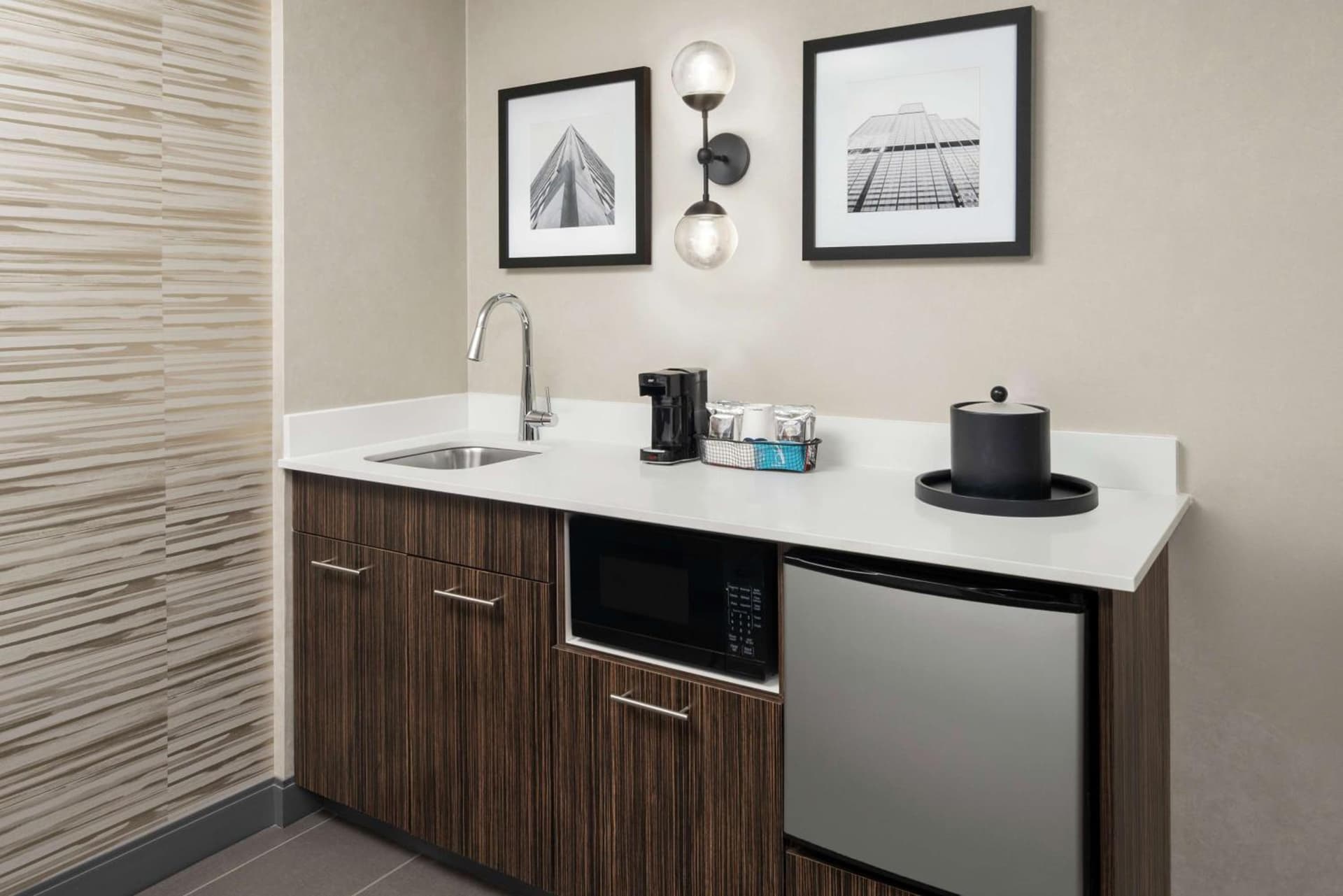 Hampton Inn & Suites Chicago-Downtown gallery photo in Chicago, IL — image 4