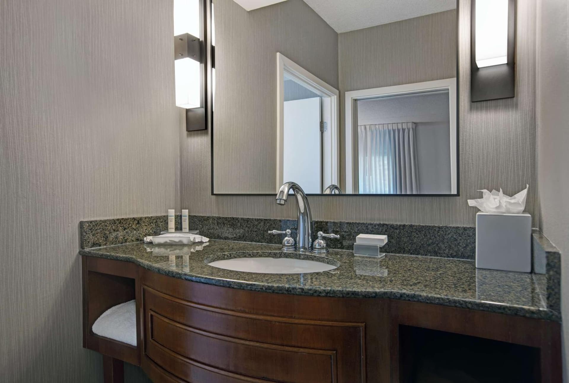 Homewood Suites by Hilton Chicago-Lincolnshire gallery photo in Lincolnshire, IL — image 7