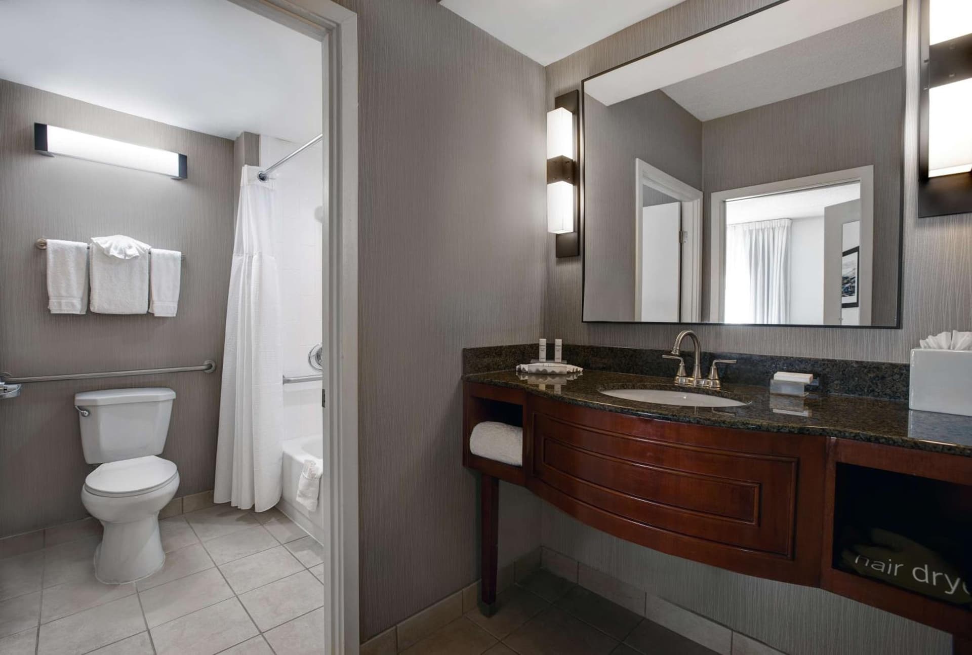 Homewood Suites by Hilton Chicago-Lincolnshire gallery photo in Lincolnshire, IL — image 17