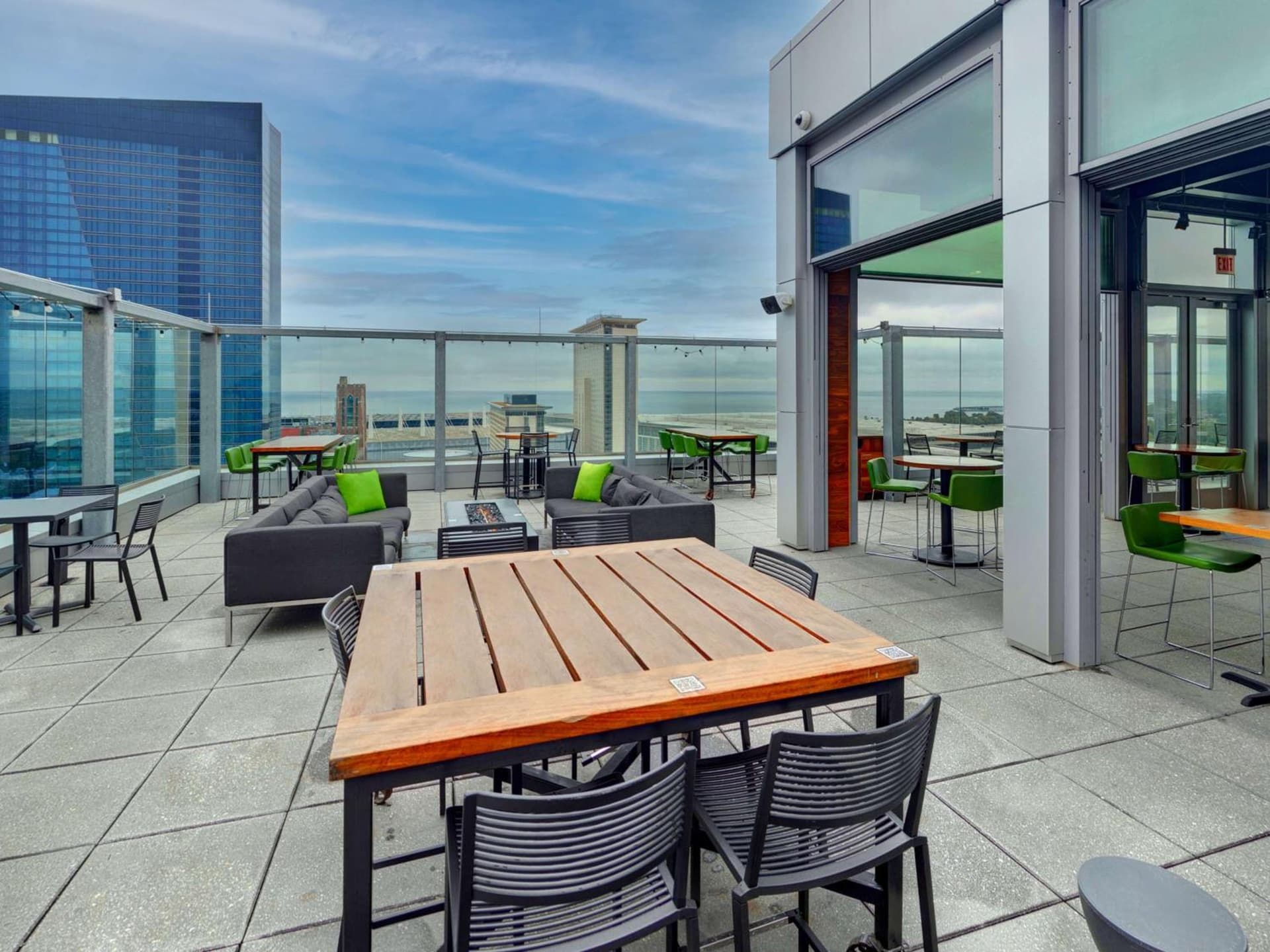 Hilton Garden Inn Chicago McCormick Place interior in Chicago, IL — gallery photo 2