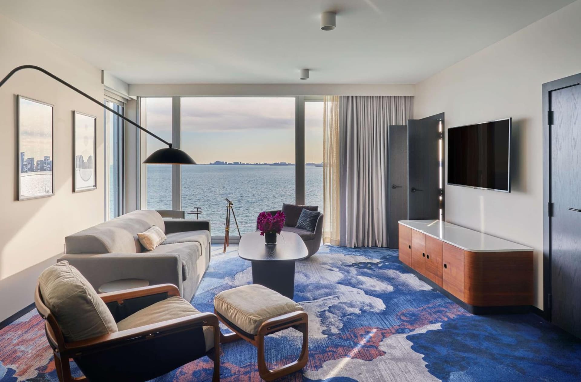 Sable At Navy Pier Chicago, Curio Collection By Hilton gallery photo in Chicago, IL — image 13