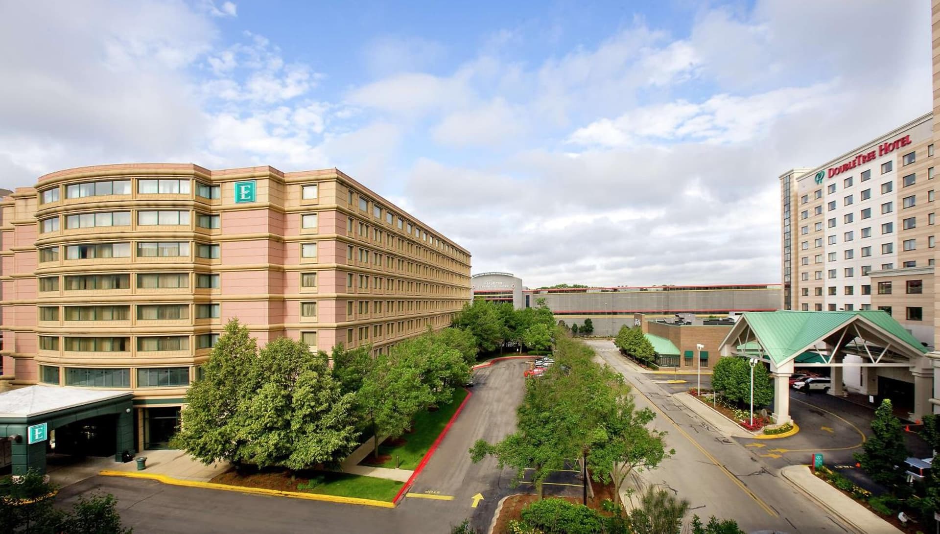 Embassy Suites by Hilton Chicago O'Hare Rosemont property views in Rosemont, IL — gallery photo 3
