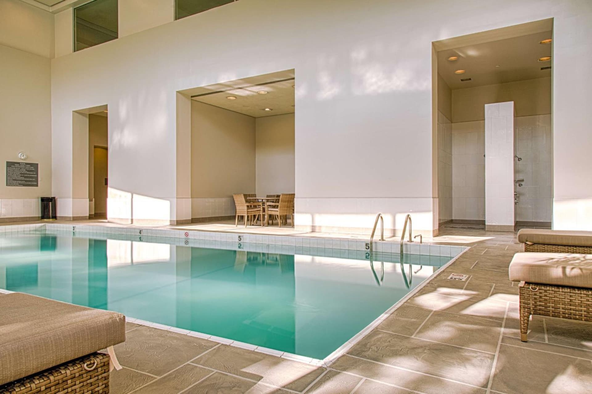 Embassy Suites by Hilton Chicago O'Hare Rosemont gallery photo in Rosemont, IL — image 5