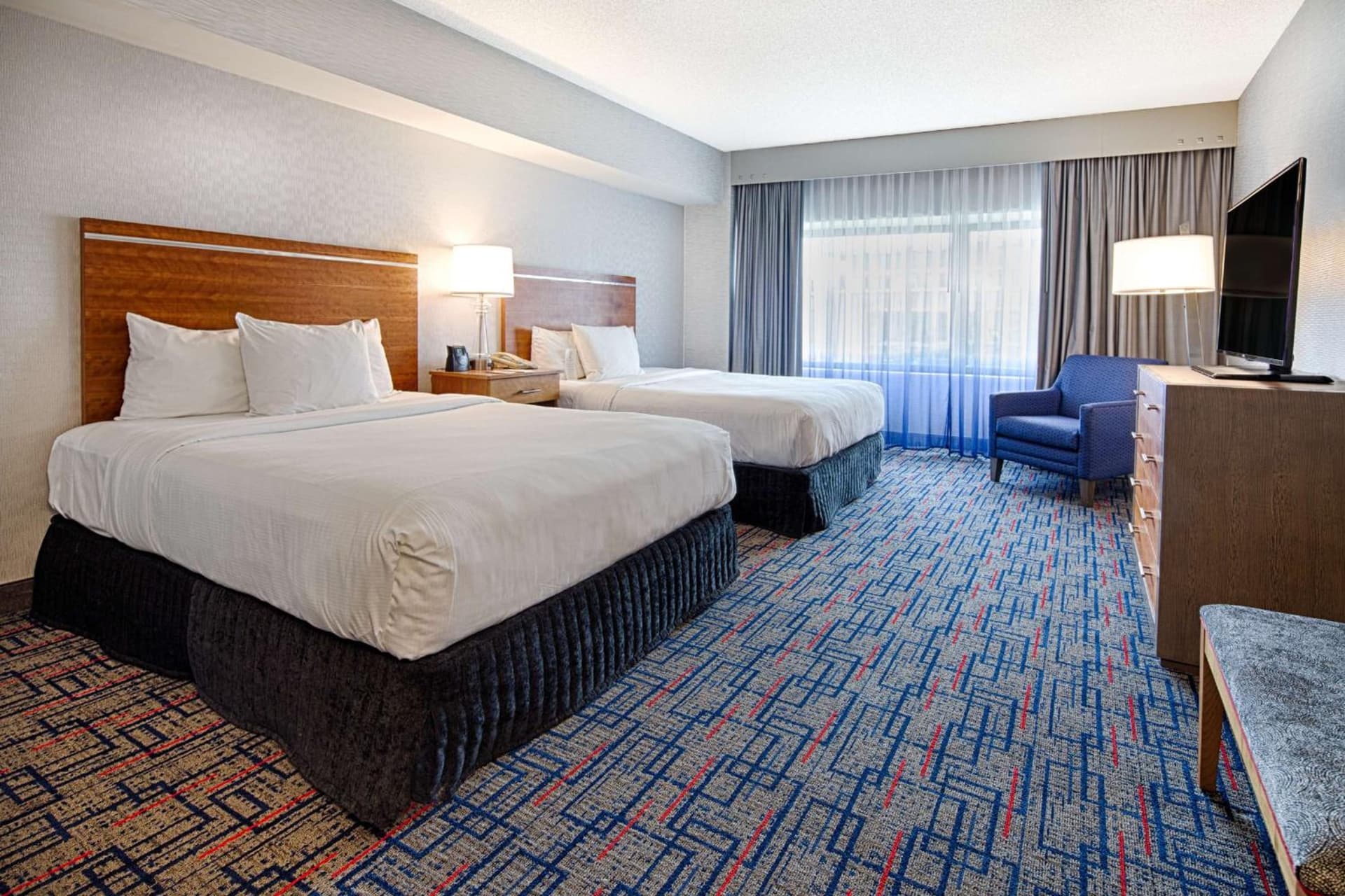 Embassy Suites by Hilton Chicago O'Hare Rosemont gallery photo in Rosemont, IL — image 22