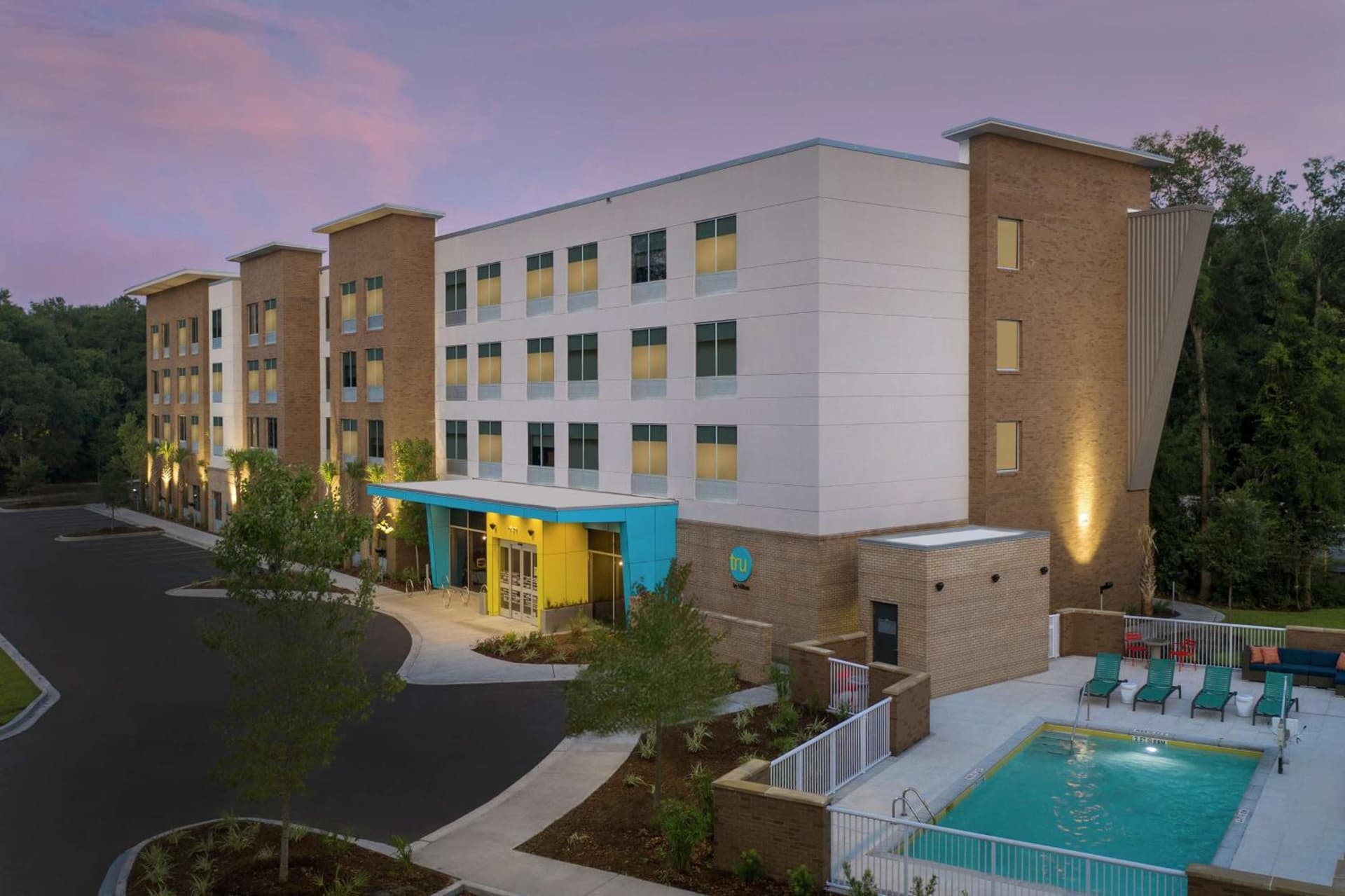 Tru By Hilton Mt Pleasant Charleston interior in Charleston, SC — gallery photo 2