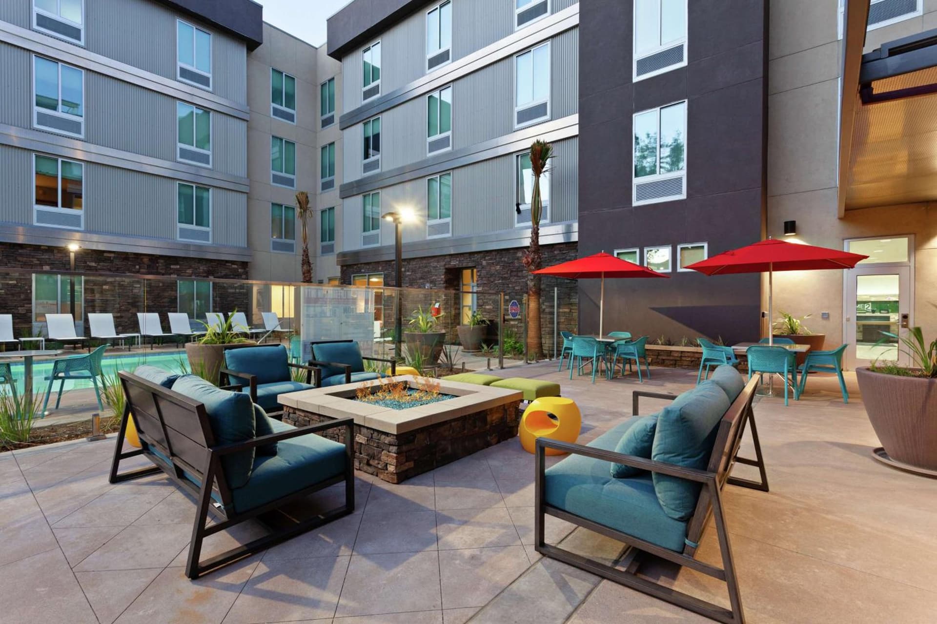 Home2 Suites By Hilton Temecula interior in Temecula, CA — gallery photo 2