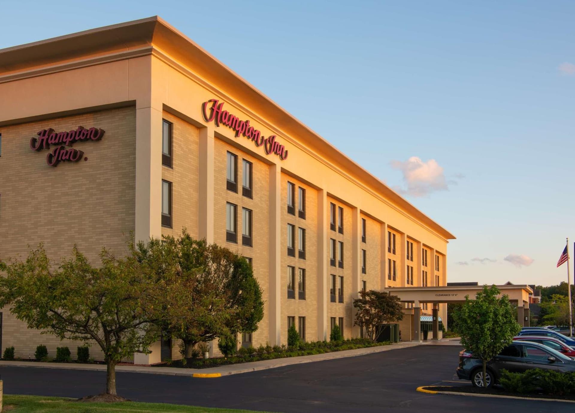 Hampton Inn Cleveland-Solon interior in Solon, OH — gallery photo 2