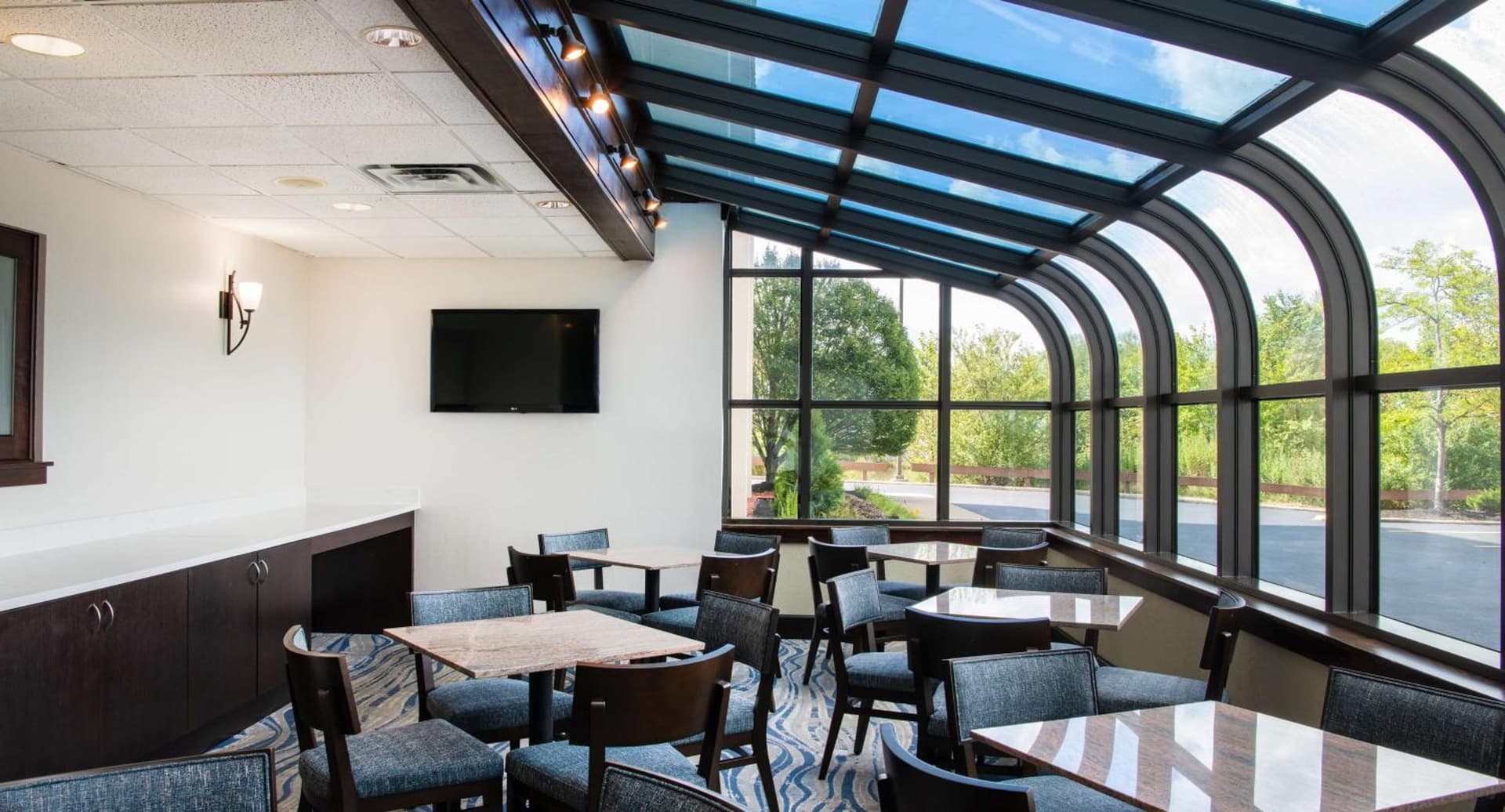 Hampton Inn Cleveland-Solon gallery photo in Solon, OH — image 8