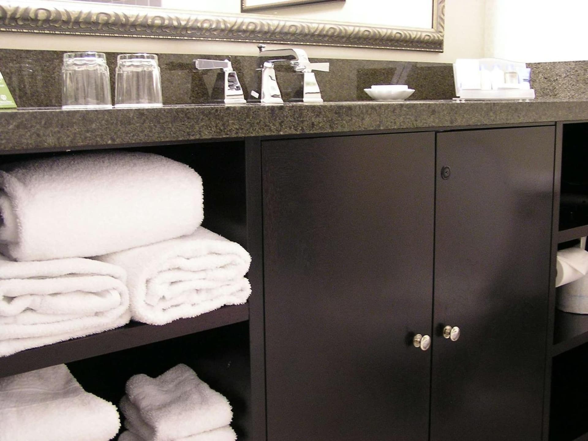 DoubleTree by Hilton Charlotte Airport gallery photo in Charlotte, NC — image 5