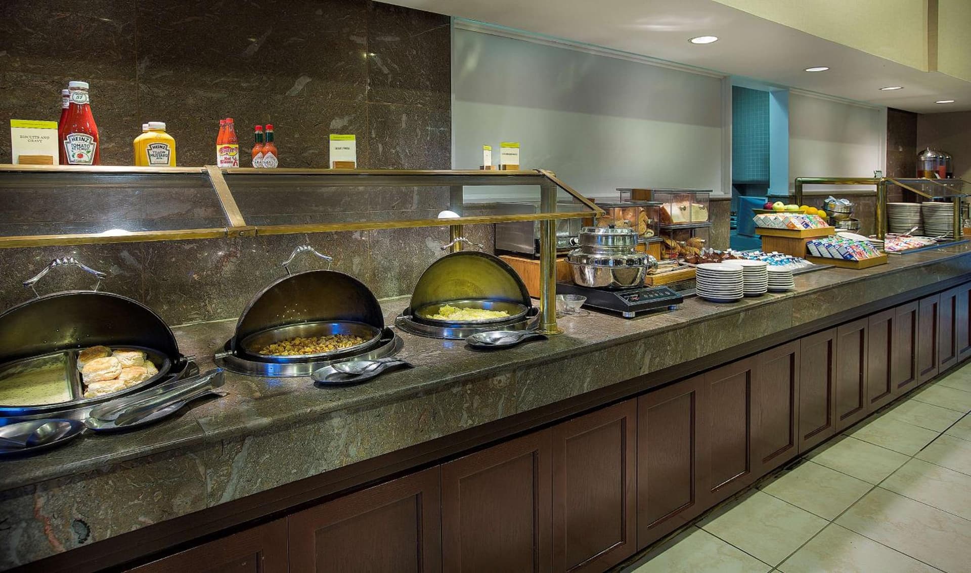 DoubleTree by Hilton Charlotte Airport gallery photo in Charlotte, NC — image 25