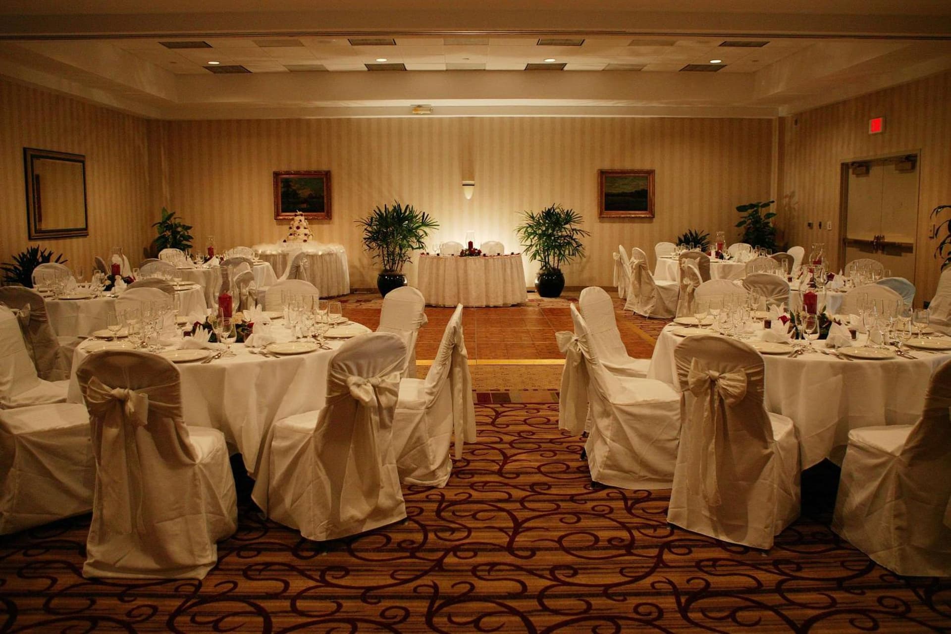 DoubleTree by Hilton Charlotte Airport gallery photo in Charlotte, NC — image 23