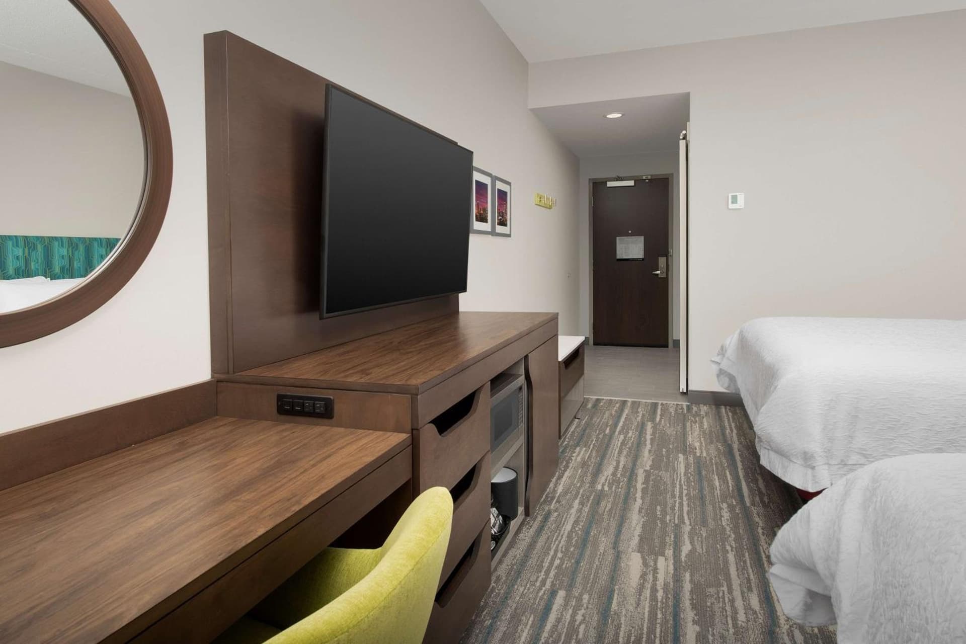 Hampton Inn & Suites Charlotte Airport Lake Pointe gallery photo in Charlotte, NC — image 32