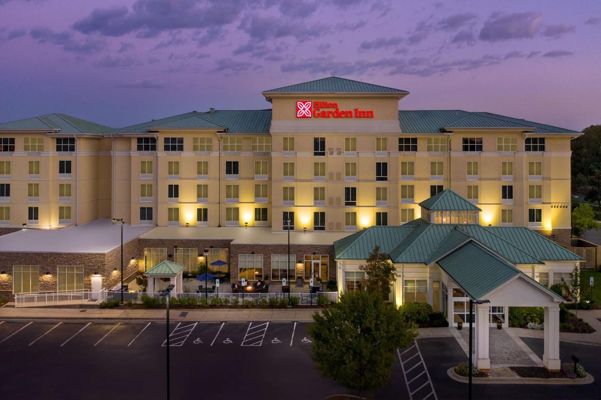 Hilton Garden Inn Charlotte Airport gallery photo in Charlotte, NC — image 31
