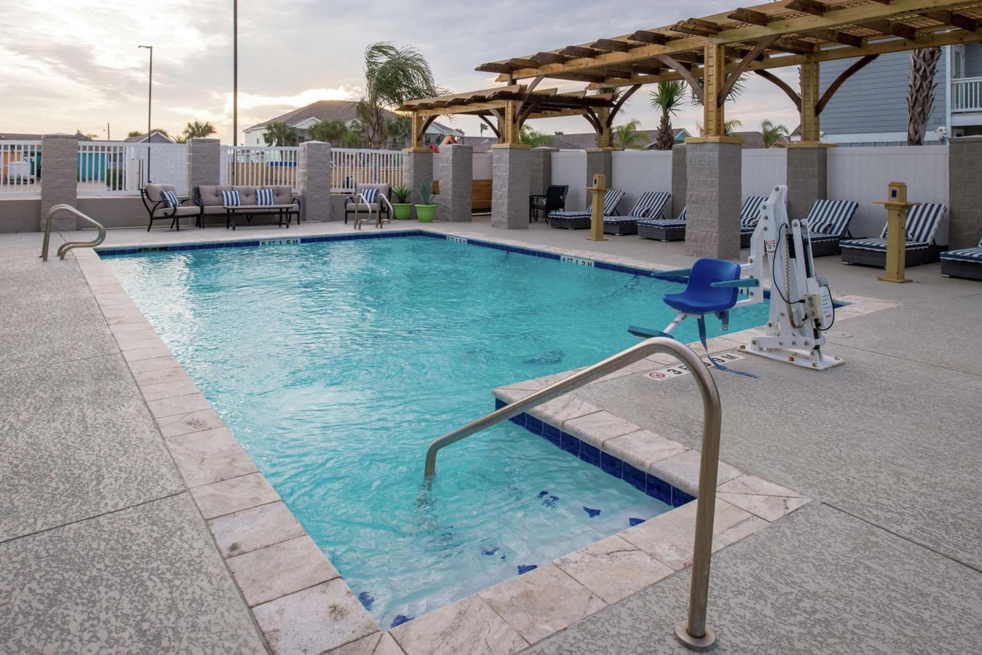 Hampton Inn and Suites Port Aransas gallery photo in Port Aransas, TX — image 6