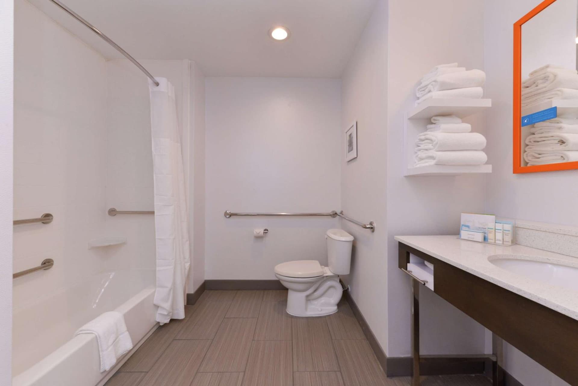 Hampton Inn and Suites Port Aransas gallery photo in Port Aransas, TX — image 26