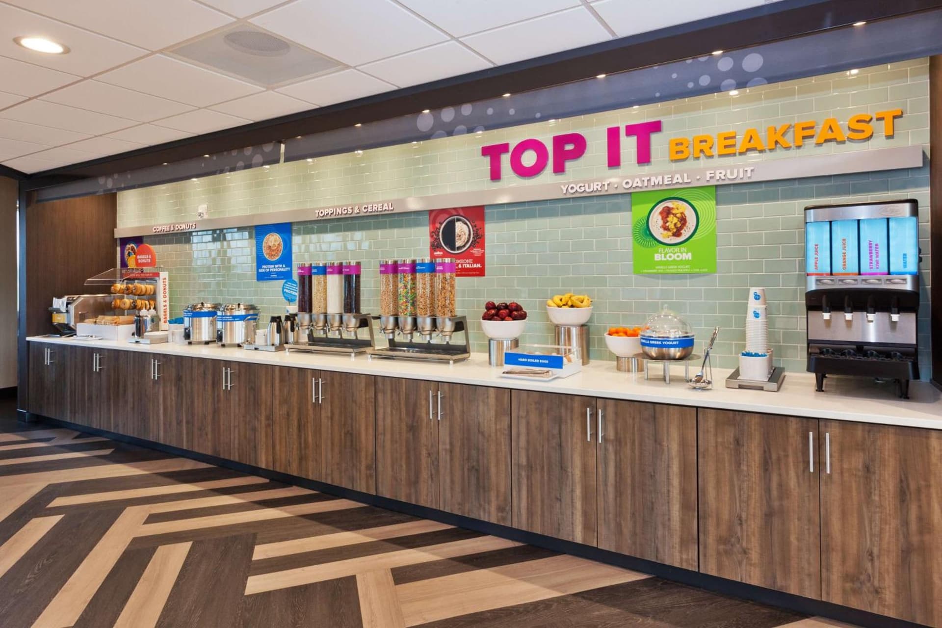 Tru by Hilton Auburn interior in Auburn, AL — gallery photo 2