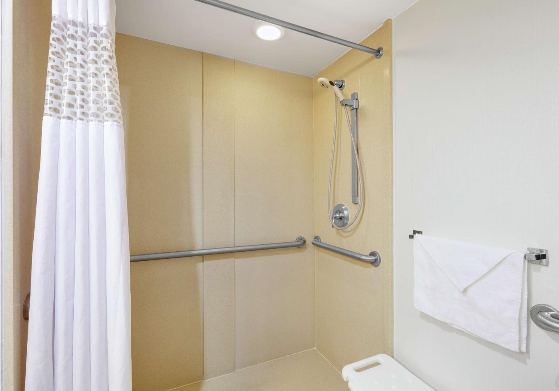 Hampton Inn Los Angeles/Carson gallery photo in Carson, CA — image 19