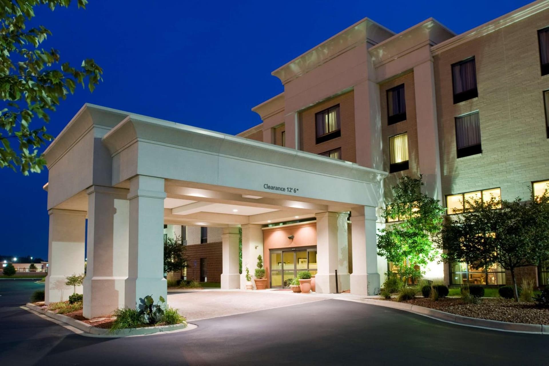 Hampton Inn & Suites Cincinnati-Union Centre gallery photo in West Chester, OH — image 34