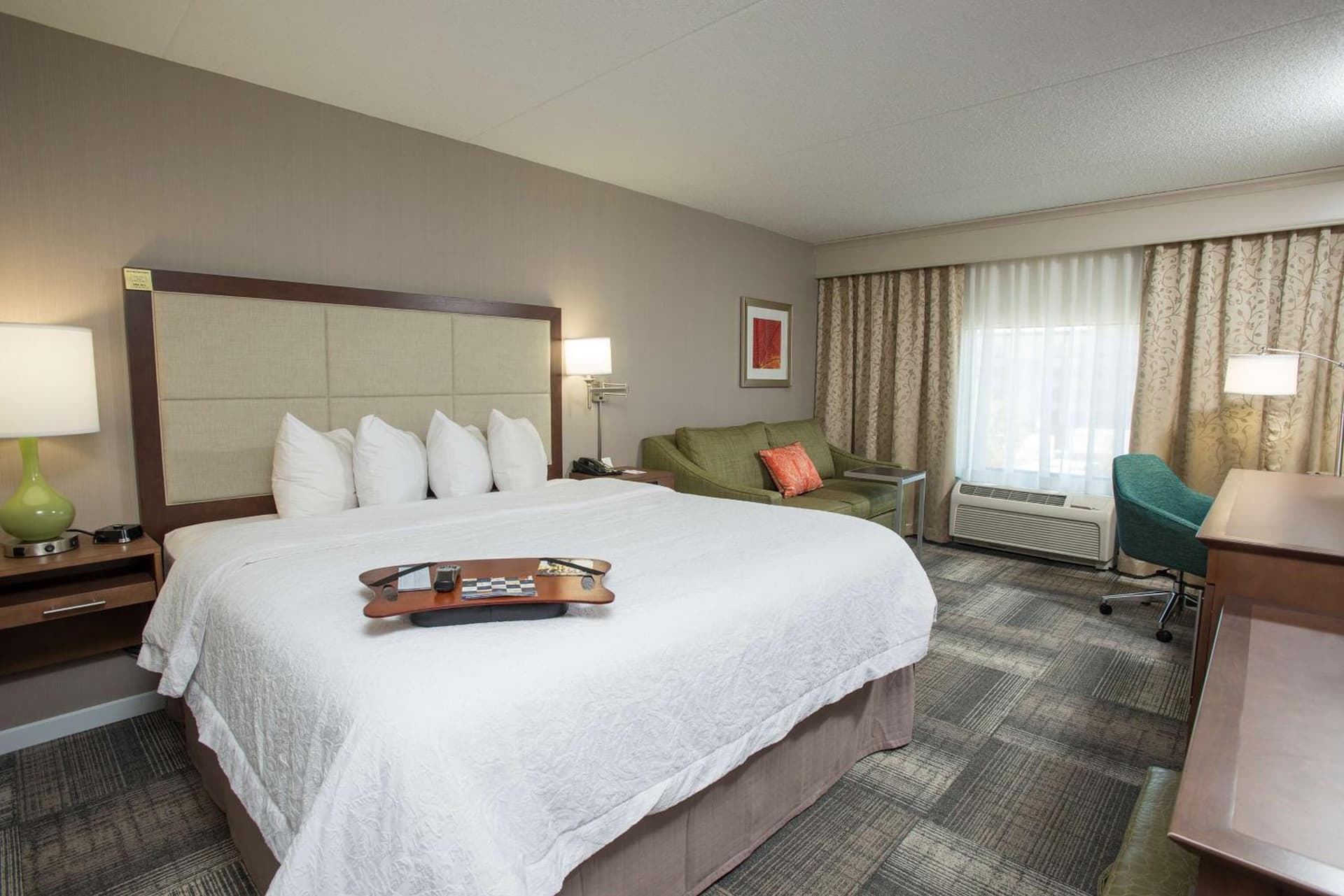 Hampton Inn & Suites Cincinnati-Union Centre gallery photo in West Chester, OH — image 11