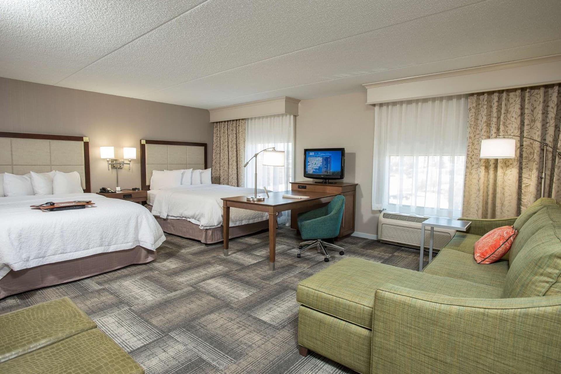 Hampton Inn & Suites Cincinnati-Union Centre gallery photo in West Chester, OH — image 33