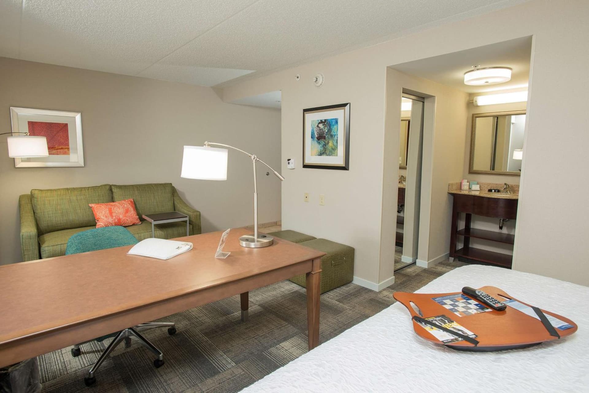 Hampton Inn & Suites Cincinnati-Union Centre gallery photo in West Chester, OH — image 25