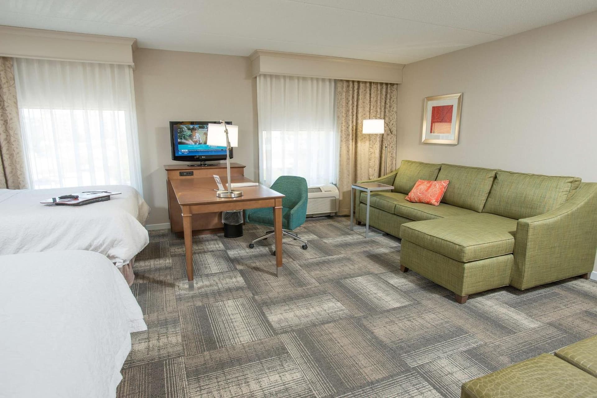 Hampton Inn & Suites Cincinnati-Union Centre gallery photo in West Chester, OH — image 26