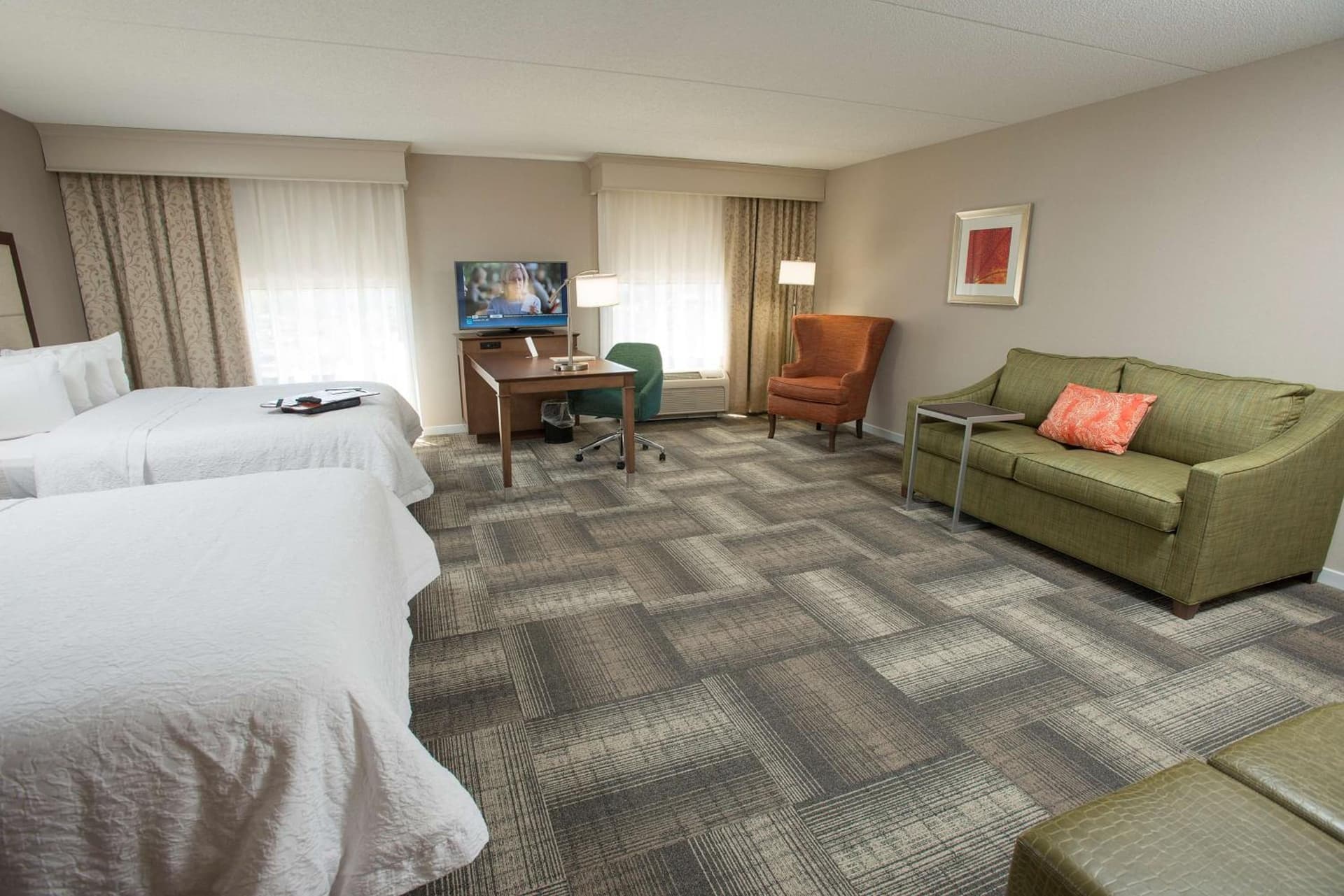 Hampton Inn & Suites Cincinnati-Union Centre gallery photo in West Chester, OH — image 41
