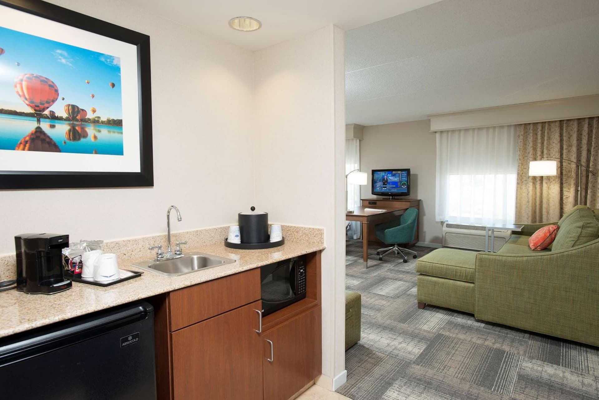 Hampton Inn & Suites Cincinnati-Union Centre gallery photo in West Chester, OH — image 35