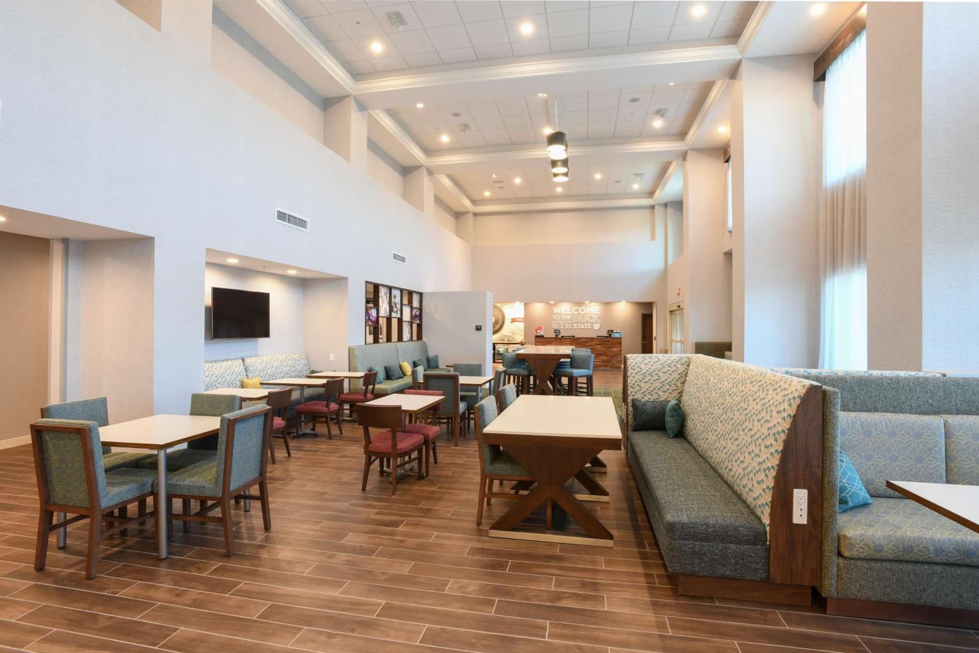 Hampton Inn & Suites Cincinnati Liberty Township gallery photo in West Chester, OH — image 23
