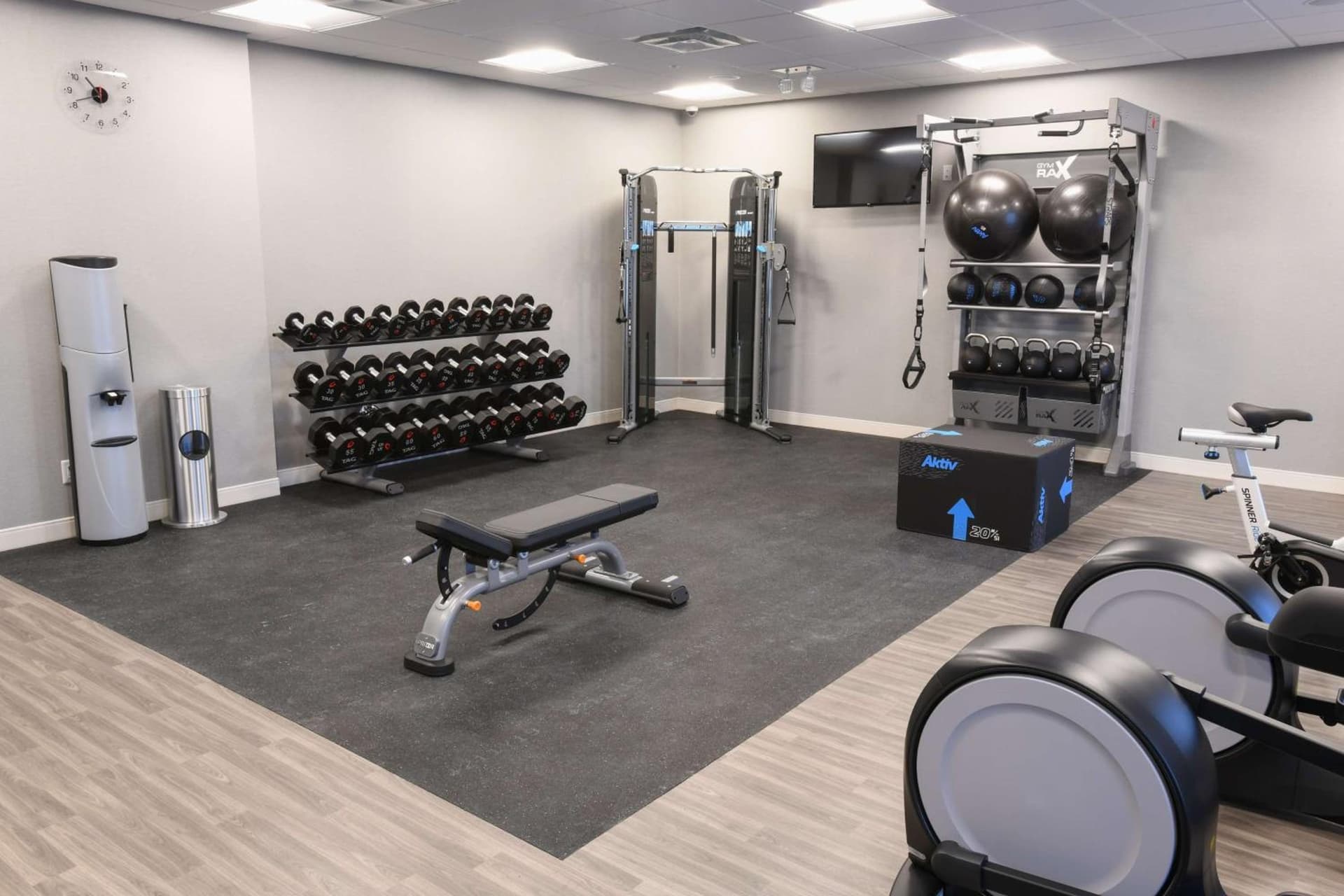 Hampton Inn & Suites Cincinnati Liberty Township gallery photo in West Chester, OH — image 56