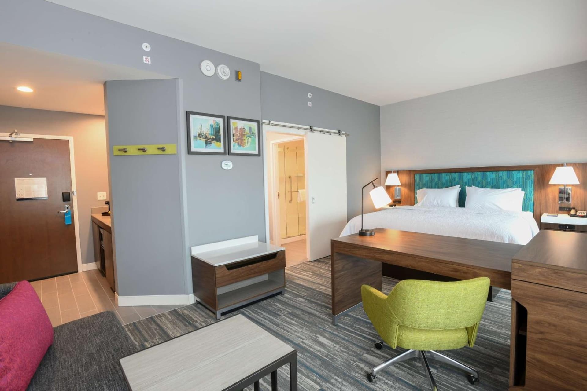 Hampton Inn & Suites Cincinnati Liberty Township gallery photo in West Chester, OH — image 14