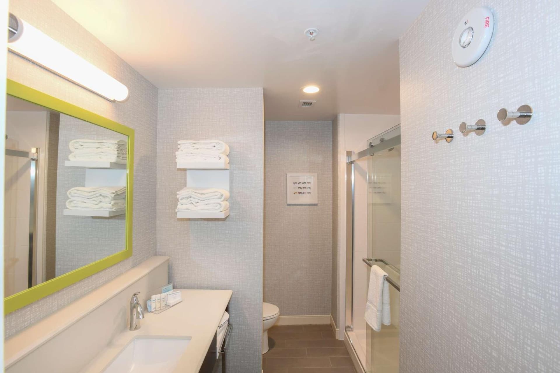 Hampton Inn & Suites Cincinnati Liberty Township gallery photo in West Chester, OH — image 4