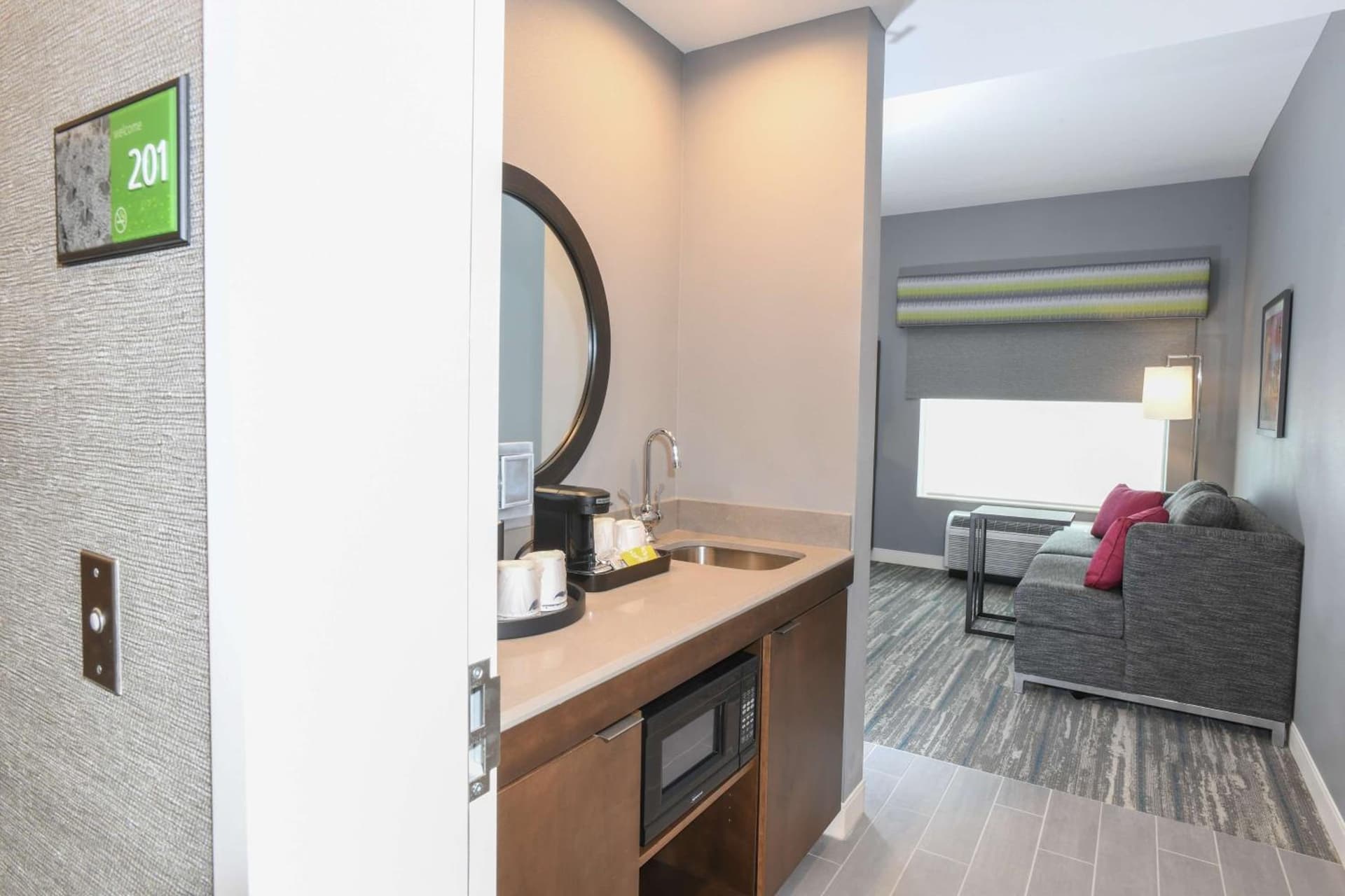Hampton Inn & Suites Cincinnati Liberty Township gallery photo in West Chester, OH — image 51