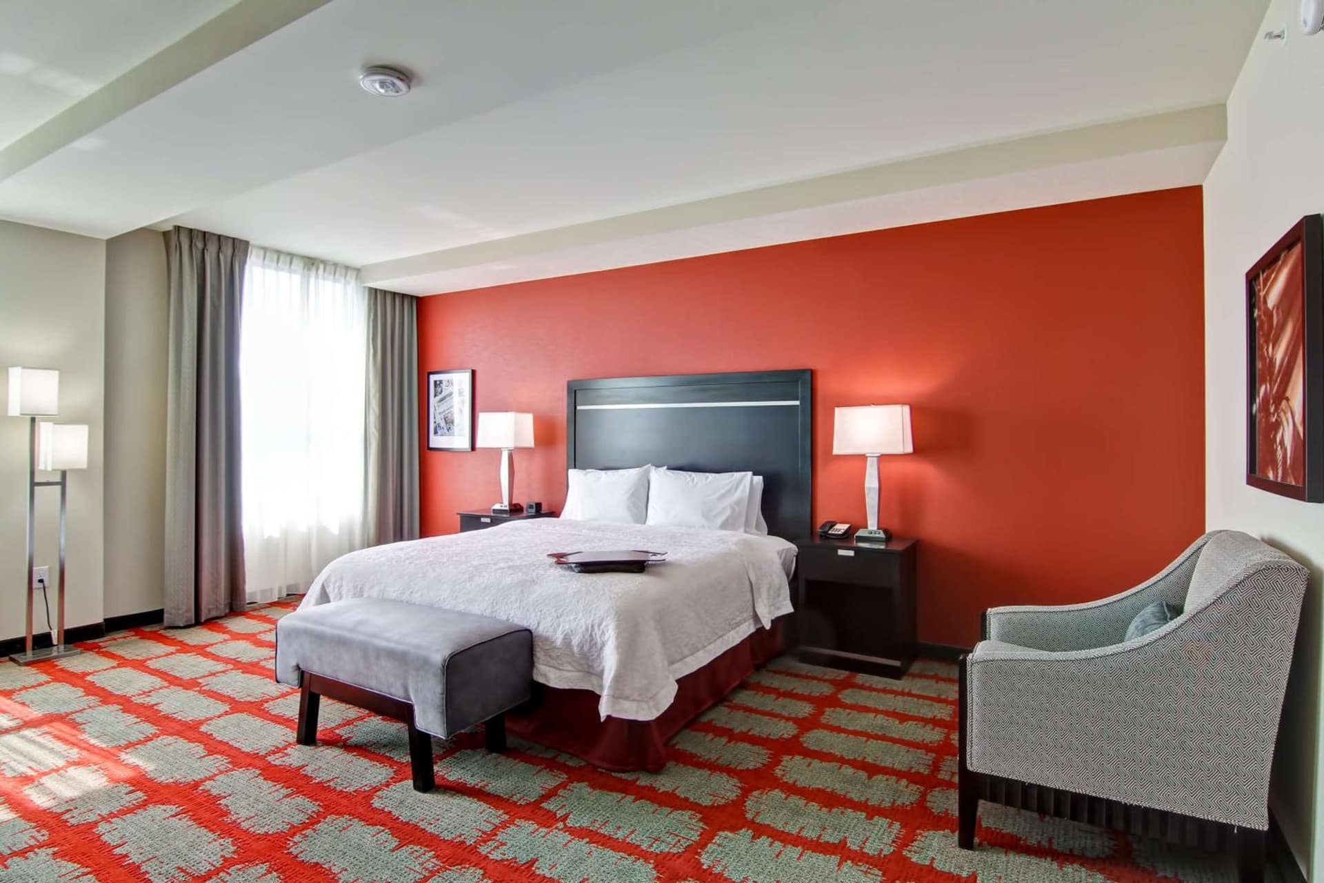 Hampton Inn and Suites Cincinnati - Downtown gallery photo in Cincinnati, OH — image 9