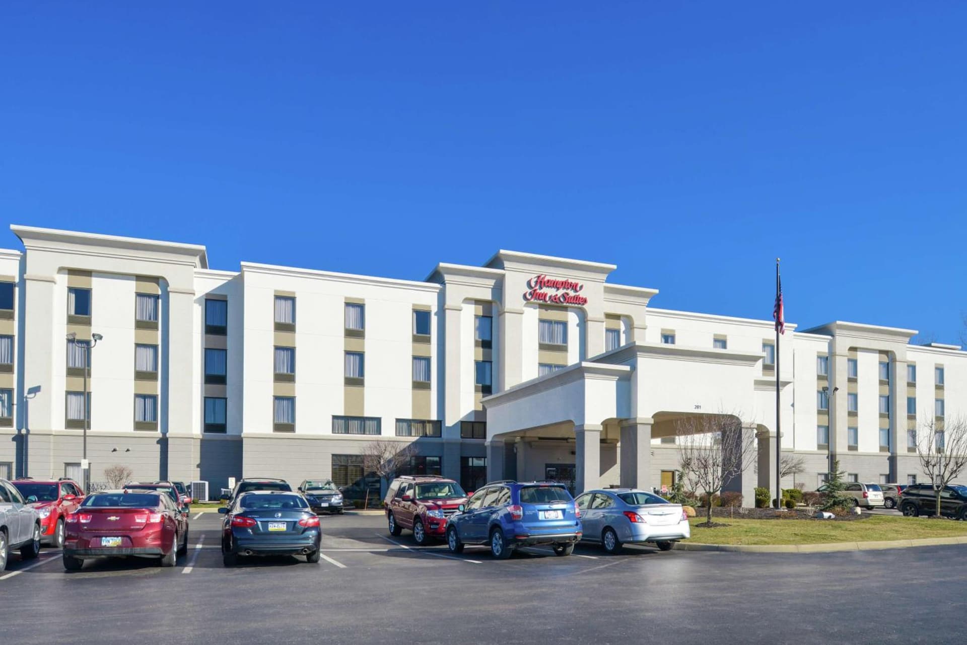 Hampton Inn & Suites Wilmington interior in Wilmington, OH — gallery photo 2