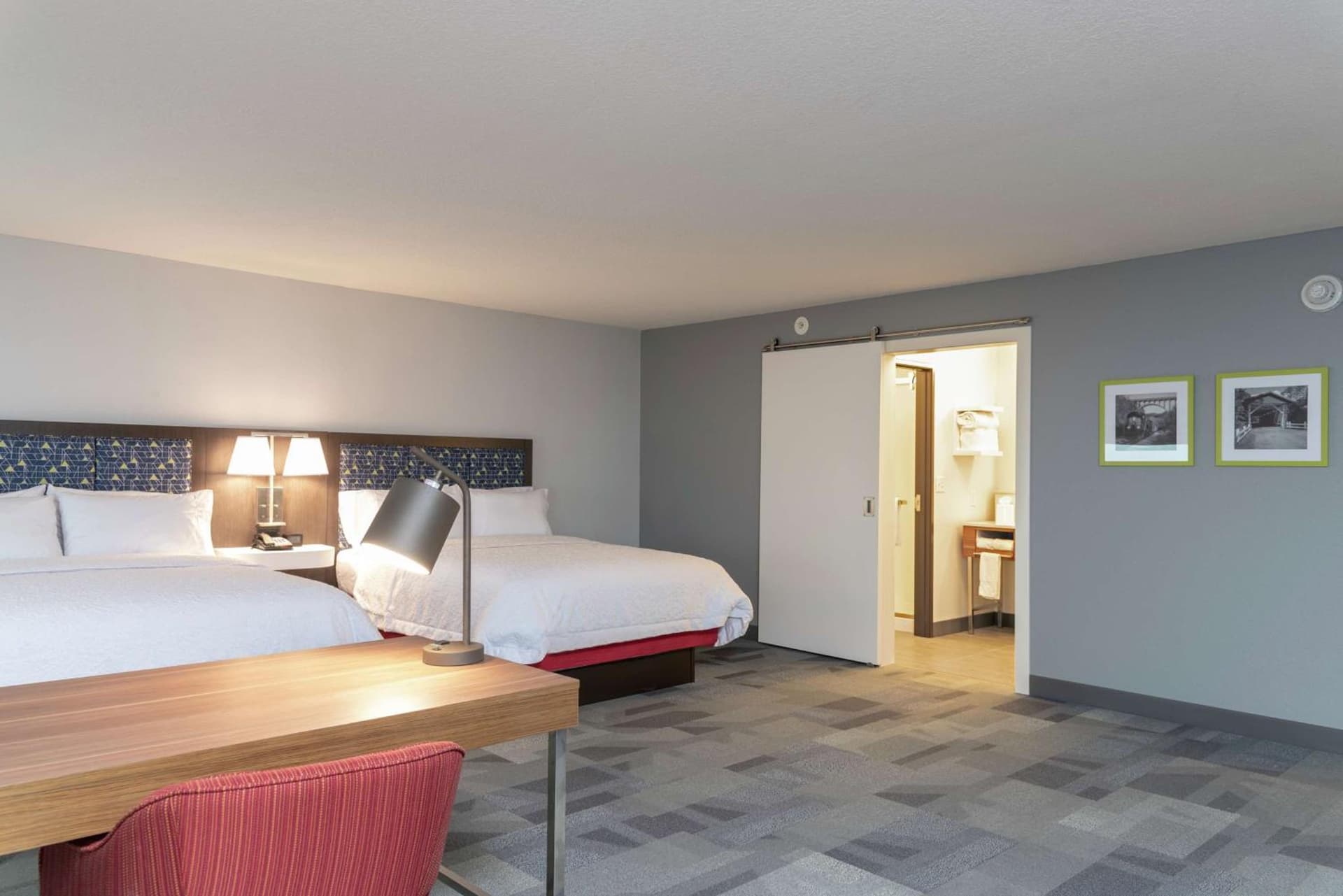 Hampton Inn & Suites Xenia Dayton gallery photo in Xenia, OH — image 45