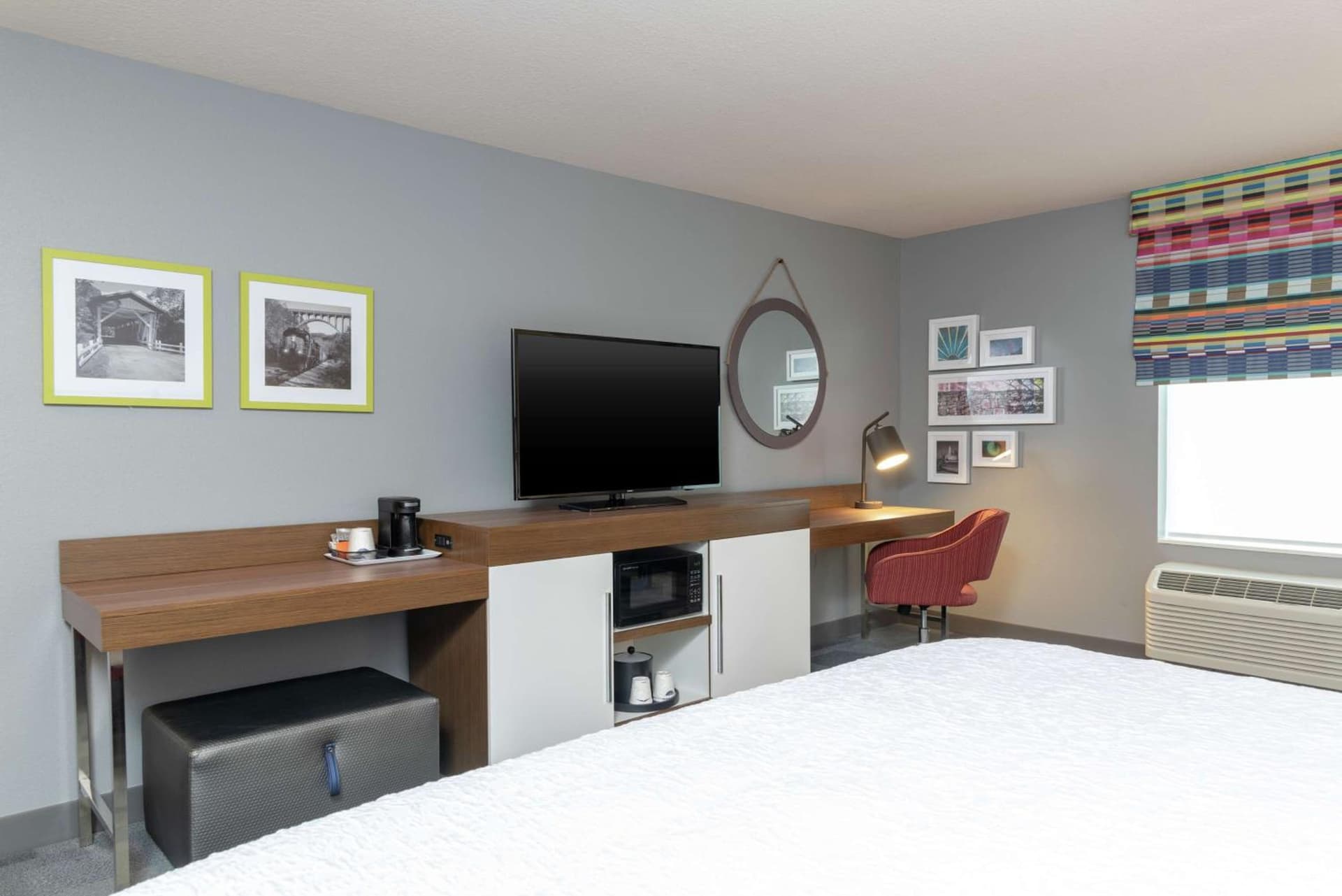 Hampton Inn & Suites Xenia Dayton gallery photo in Xenia, OH — image 5