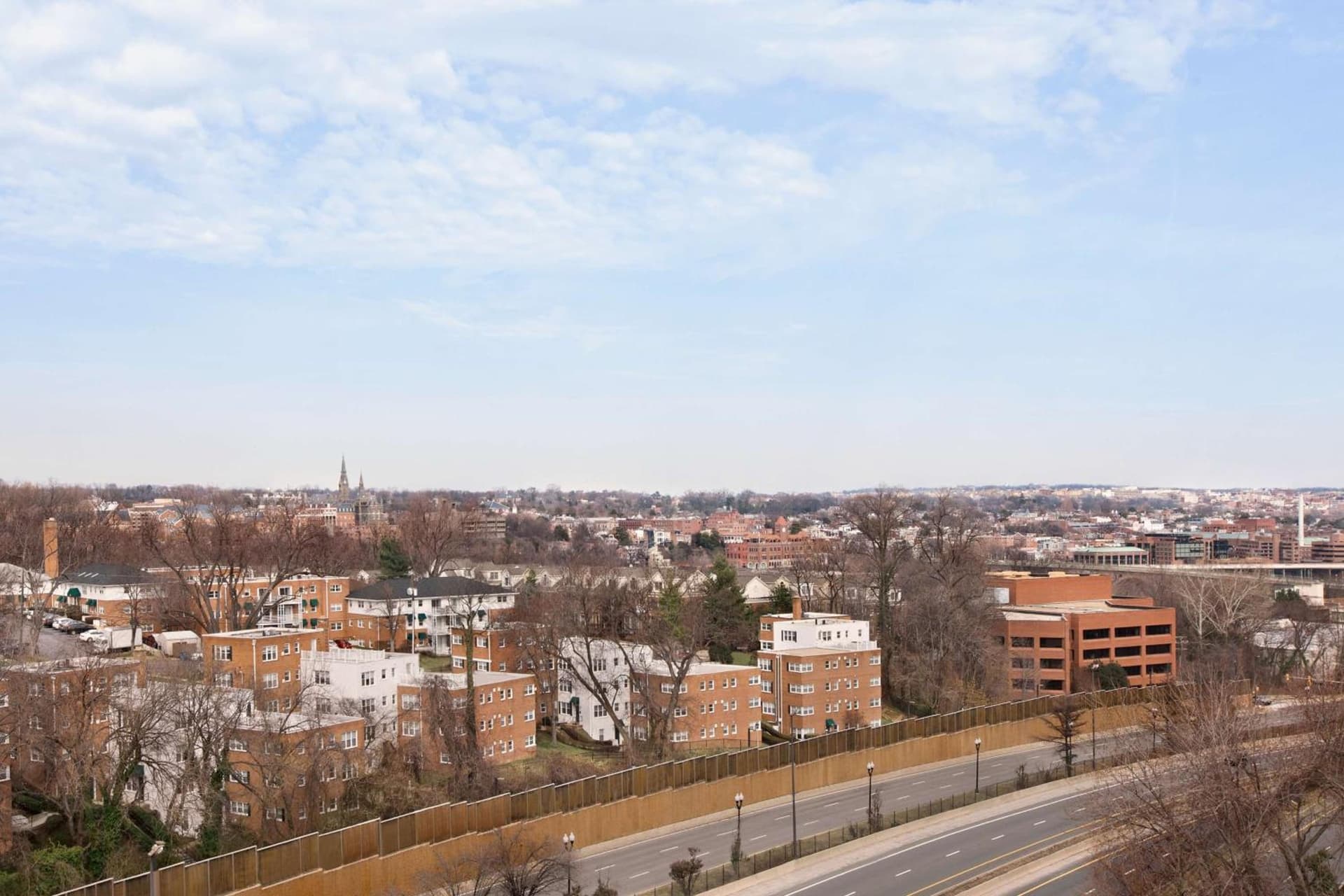 Homewood Suites By Hilton Arlington Rosslyn Key Bridge gallery photo in Arlington, VA — image 5